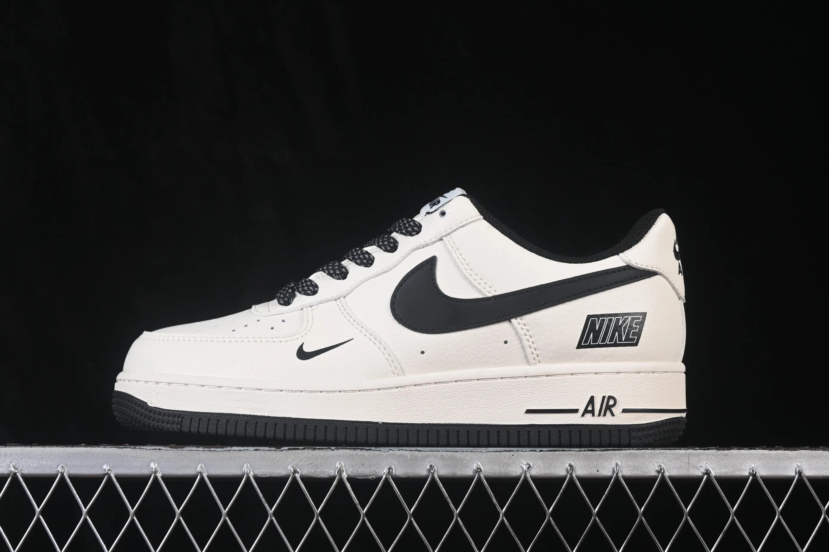All Categories Nk Air Force 1 Air Force Series Nk Air Force 1 Low Air Force Low Nike Air Force 1'07 Low Black and White Classic Air Force One Low Casual Shoes JP8028-073